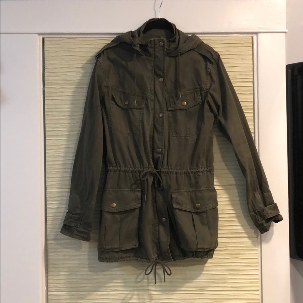 Army green light weight jacket
